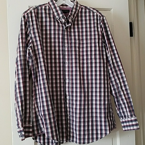 Banana Republic Other - Banana Republic Blue and Red Shirt